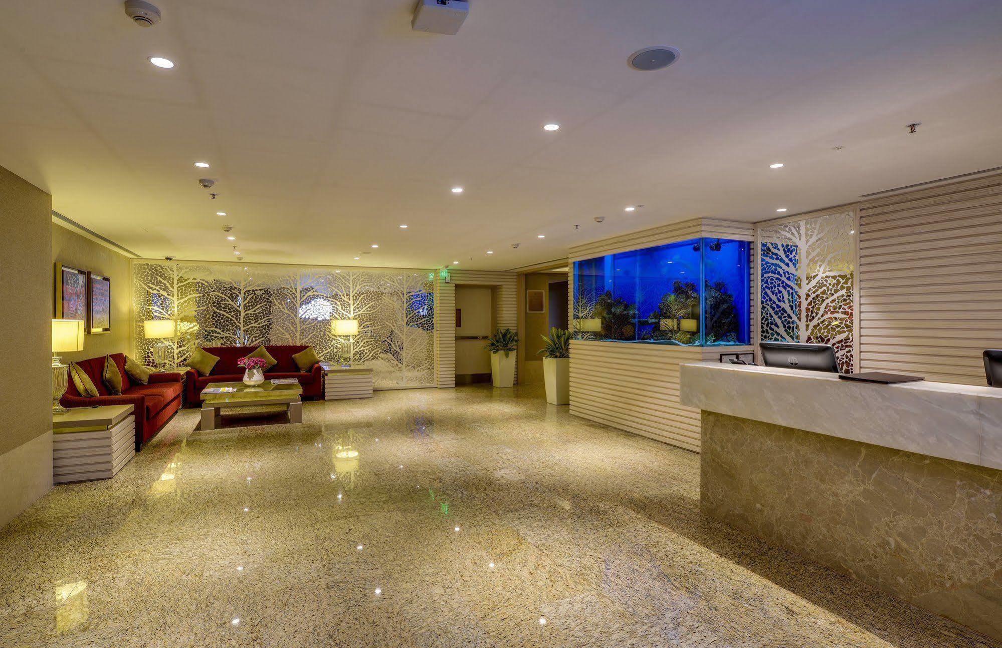 Niranta Transit Hotel Mumbai Airport - At Arrivals Exterior foto